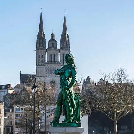 Belliloire, A La Campagne 3* Belligné